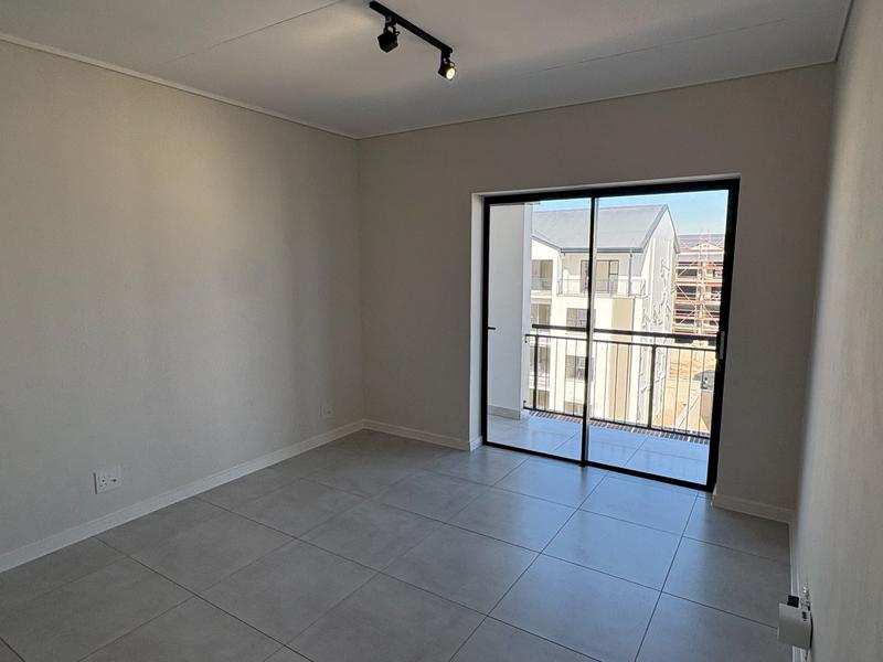 To Let 1 Bedroom Property for Rent in Sandown Western Cape